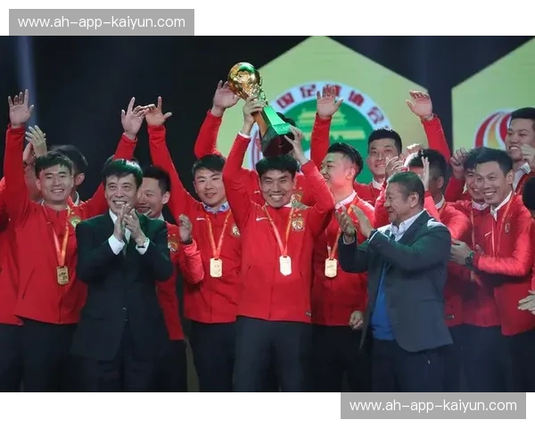 中甲转播权：唤醒中国足球的黄金时刻